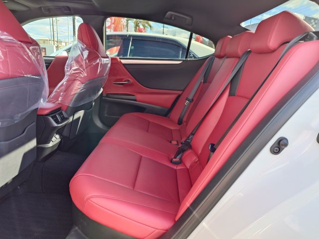 TOYOTA LEXUS ES300h 2021