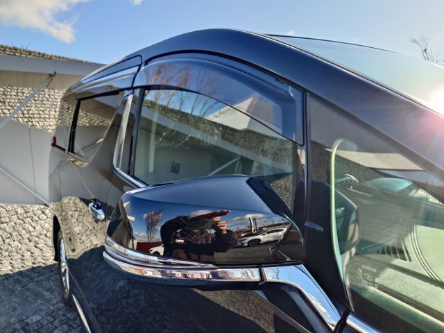 TOYOTA ALPHARD hybrid 4WD 2022