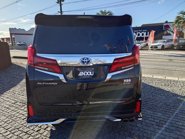 TOYOTA ALPHARD hybrid 4WD 2022