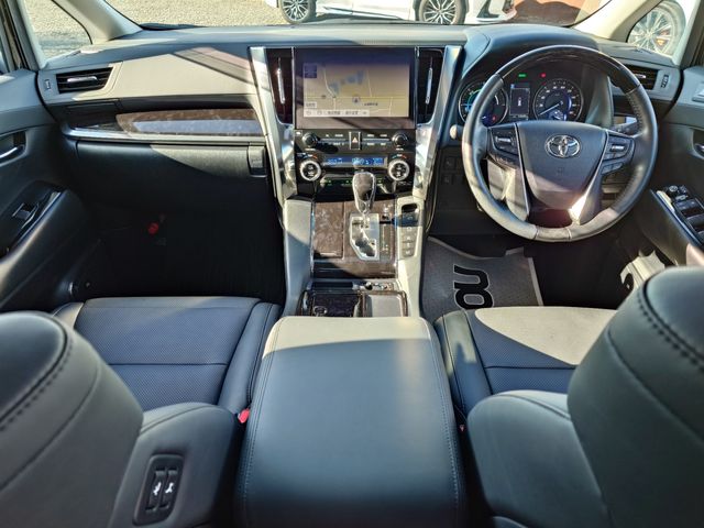 TOYOTA ALPHARD hybrid 4WD 2022