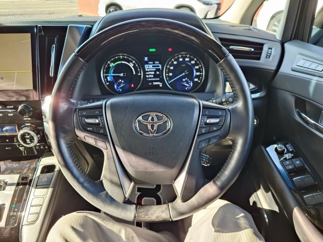 TOYOTA ALPHARD hybrid 4WD 2022