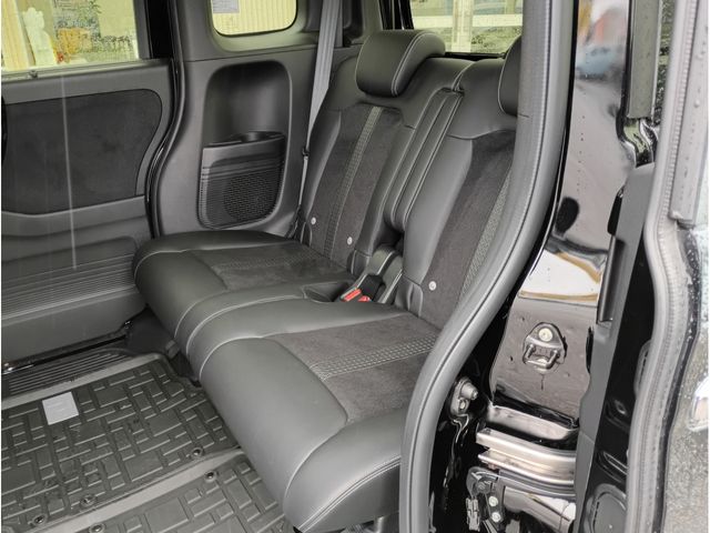 HONDA N BOX CUSTOM 4WD 2023