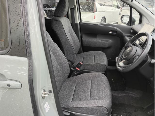 TOYOTA SIENTA HYBRID 2023