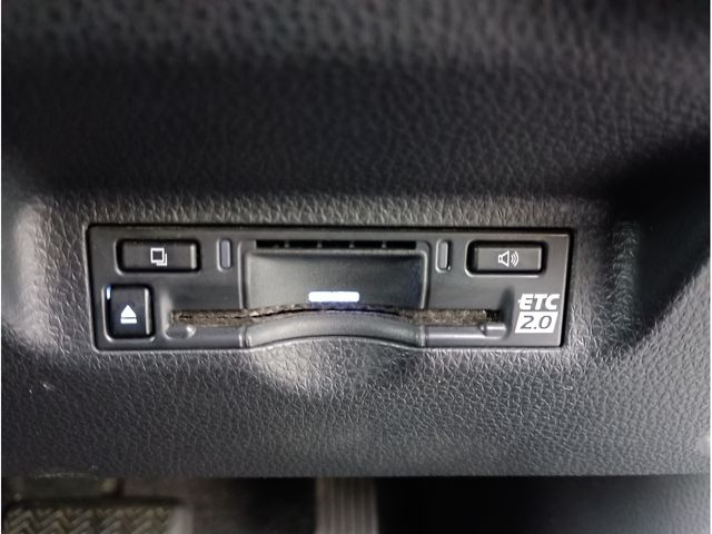 TOYOTA SIENTA HYBRID 2023