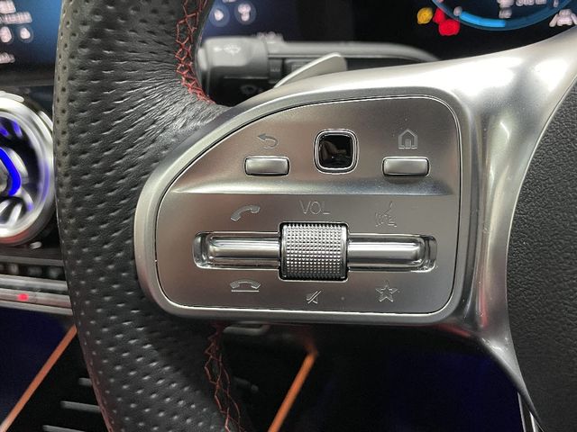 MERCEDES BENZ MERCEDES BENZ GLB 2023