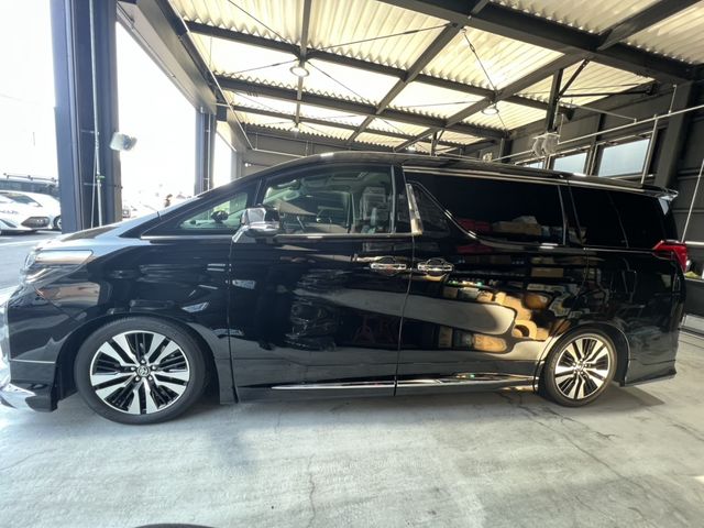 TOYOTA ALPHARD 2020