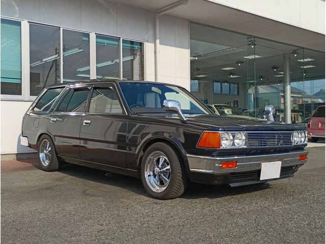 NISSAN CEDRIC van 1997