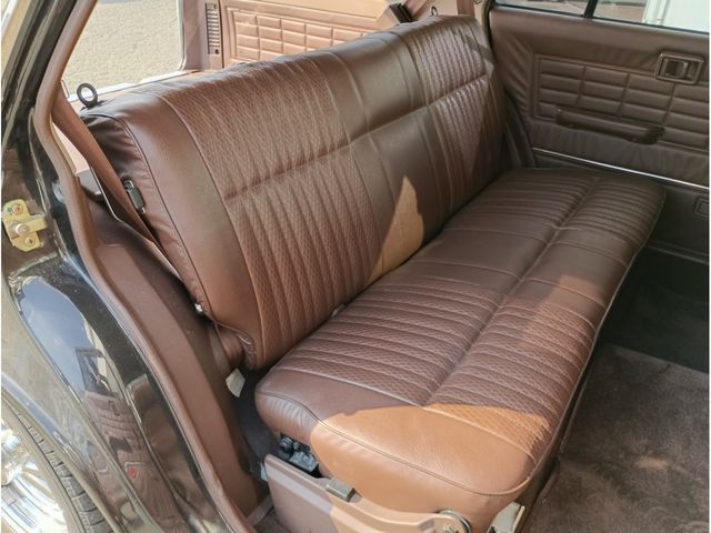 NISSAN CEDRIC van 1997