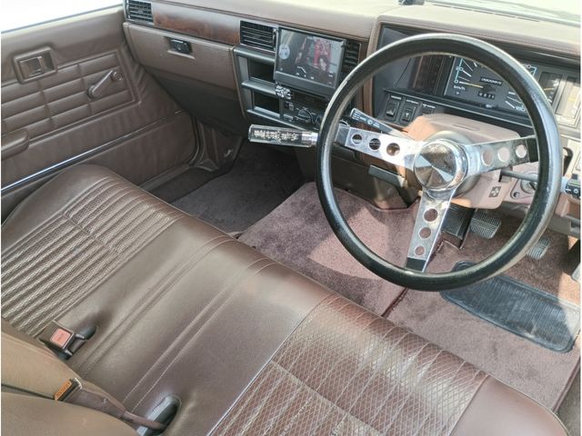 NISSAN CEDRIC van 1997