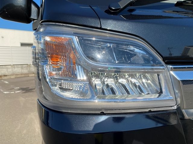 DAIHATSU HIJET truck 4WD 2019