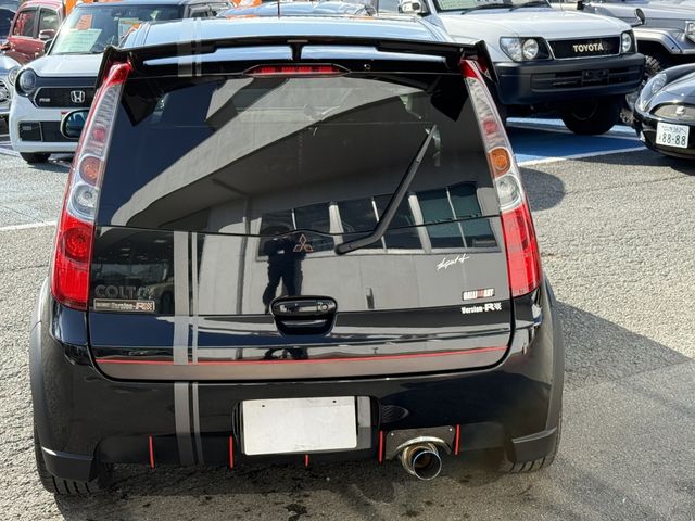 MITSUBISHI COLT 2006