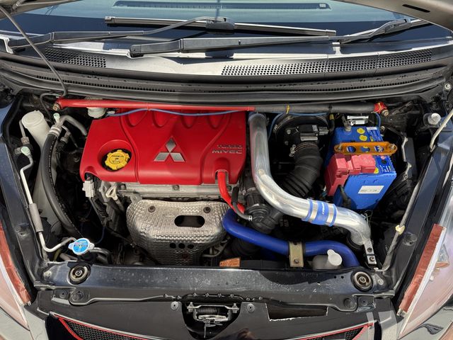 MITSUBISHI COLT 2006