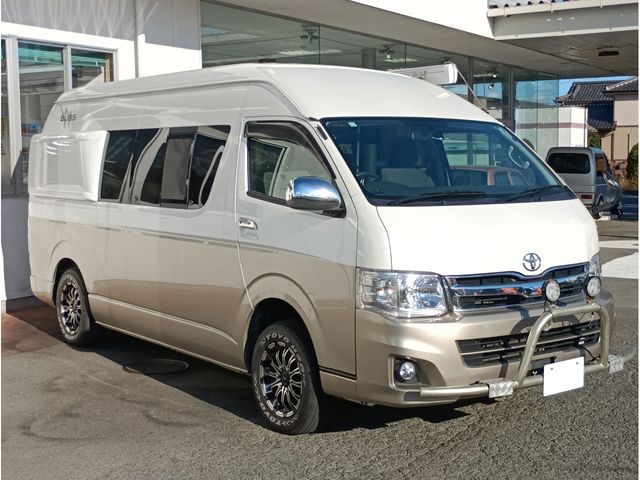 TOYOTA HIACE van 4WD 2010