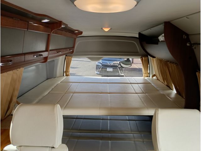 TOYOTA HIACE van 4WD 2010