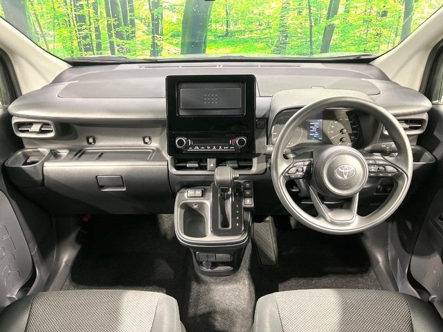 TOYOTA SIENTA HYBRID 2025