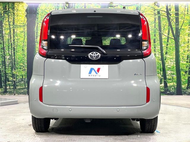 TOYOTA SIENTA HYBRID 2025