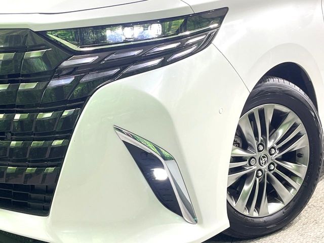 TOYOTA ALPHARD 2024