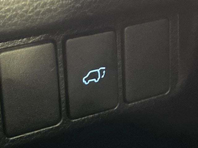 TOYOTA HARRIER 2WD 2015