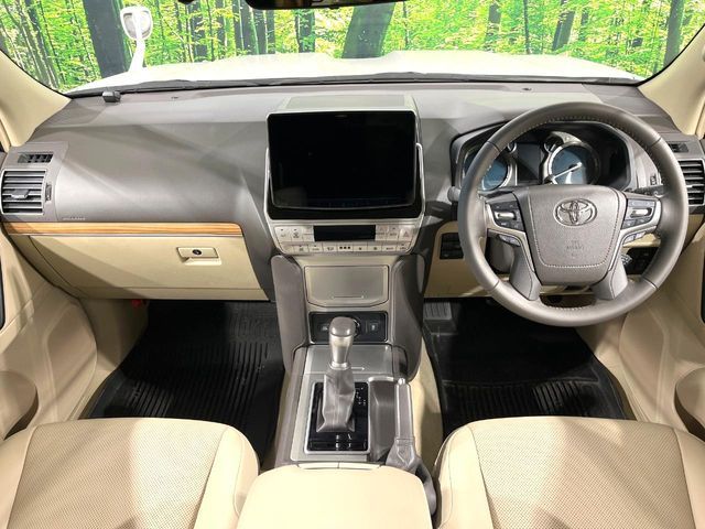 TOYOTA LANDCRUISER PRADO 2022