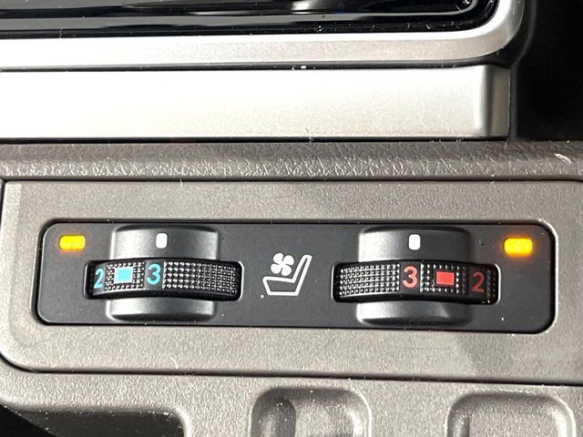 TOYOTA LANDCRUISER PRADO 2022