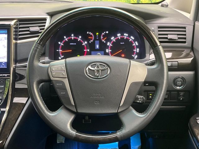 TOYOTA VELLFIRE 2012