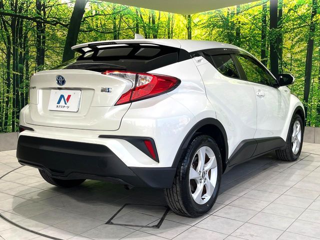 TOYOTA C-HR 2017
