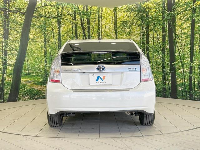 TOYOTA PRIUS PHV 2013