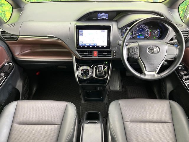 TOYOTA ESQUIRE HYBRID 2018