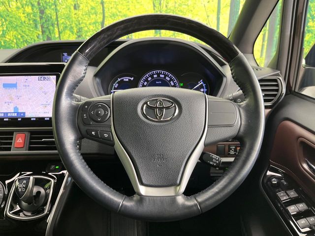 TOYOTA ESQUIRE HYBRID 2018