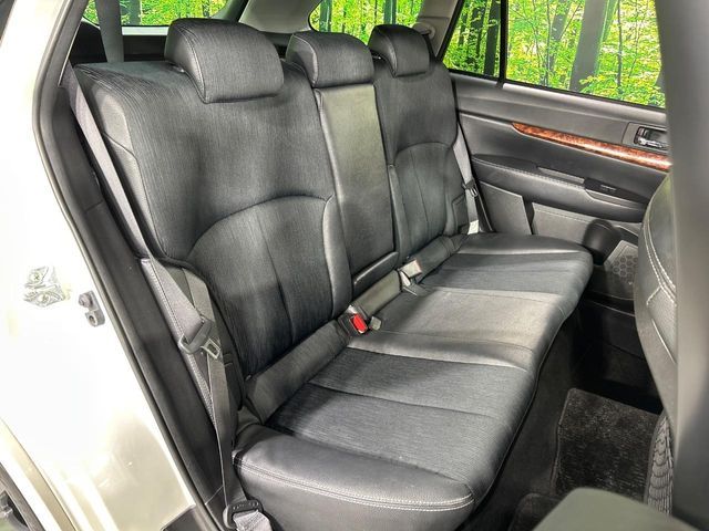 SUBARU LEGACY OUTBACK 2011