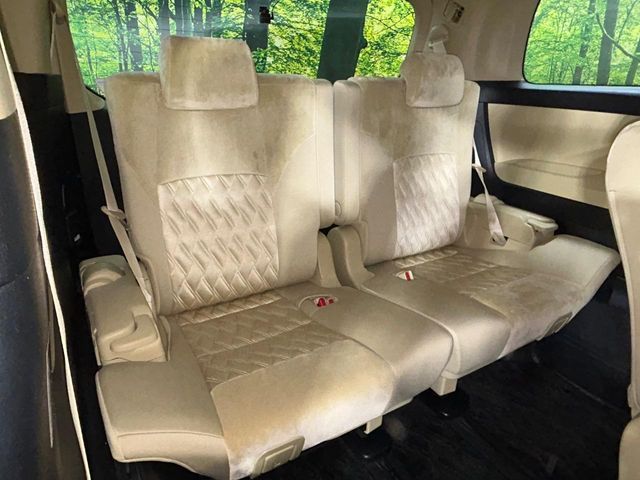 TOYOTA ALPHARD hybrid 4WD 2019