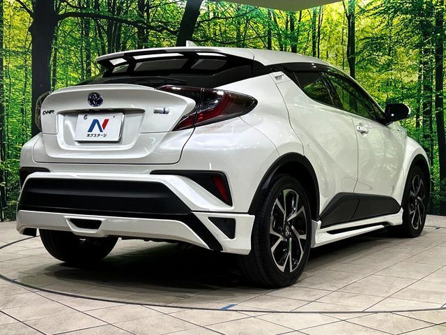 TOYOTA C-HR 2017