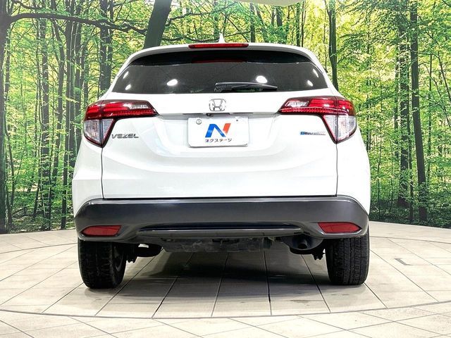 HONDA VEZEL HYBRID 2015