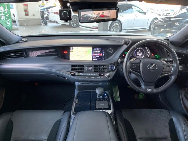 TOYOTA LEXUS LS500h 4WD 2017