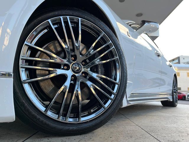 TOYOTA LEXUS LS500h 4WD 2017