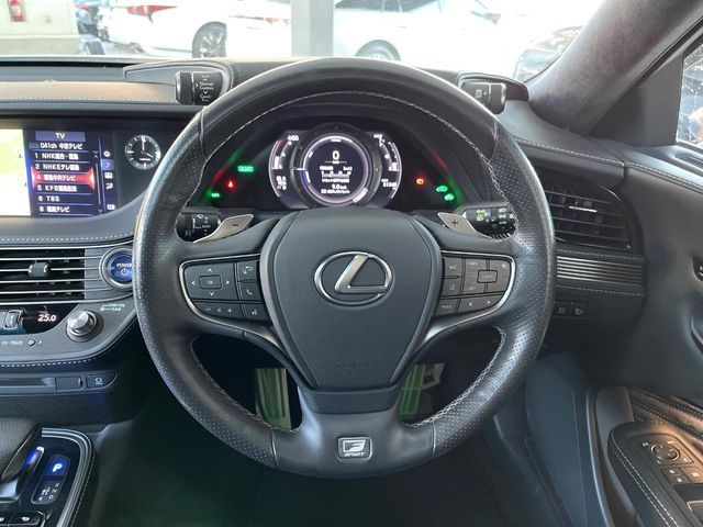 TOYOTA LEXUS LS500h 4WD 2017