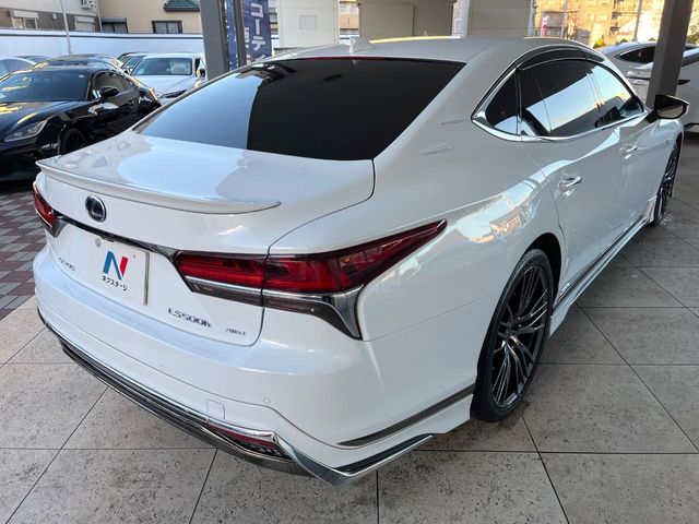 TOYOTA LEXUS LS500h 4WD 2017
