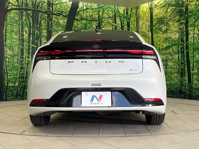 TOYOTA PRIUS 4WD 2023