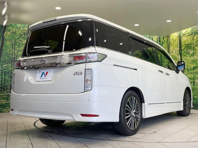 NISSAN ELGRAND  4WD 2014
