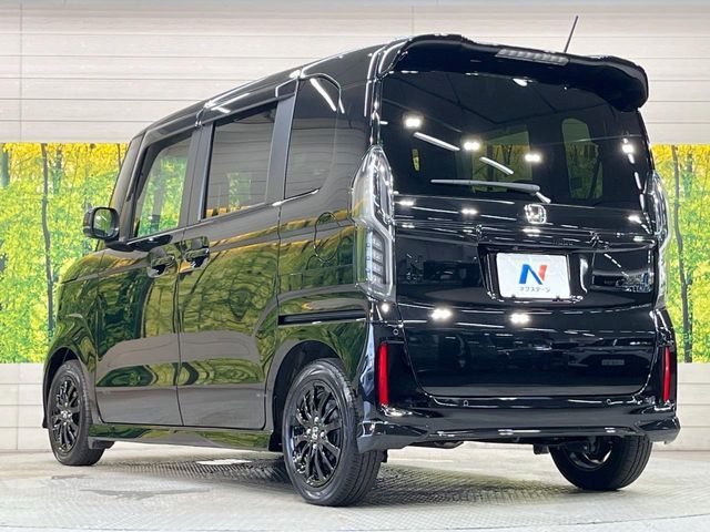 HONDA N BOX CUSTOM 2022