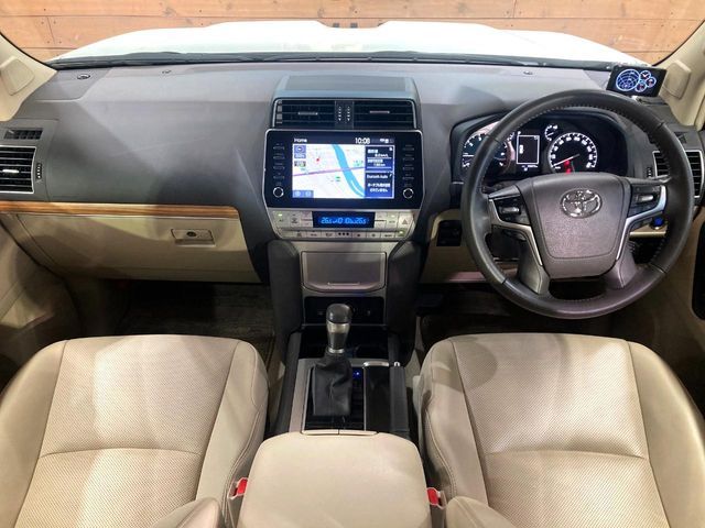 TOYOTA LANDCRUISER PRADO 2023