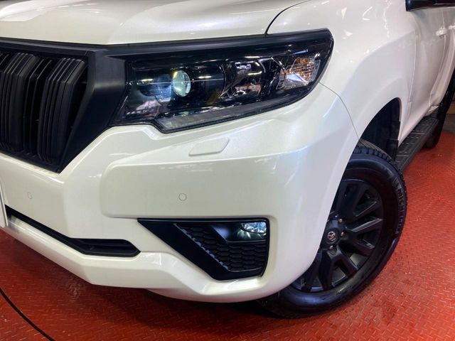 TOYOTA LANDCRUISER PRADO 2023