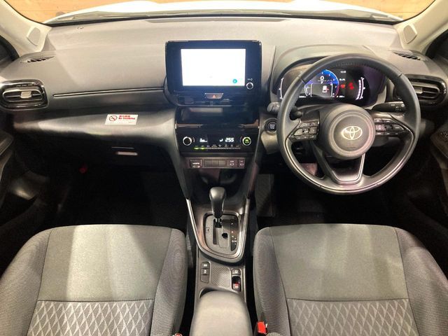 TOYOTA YARIS CROSS 2025