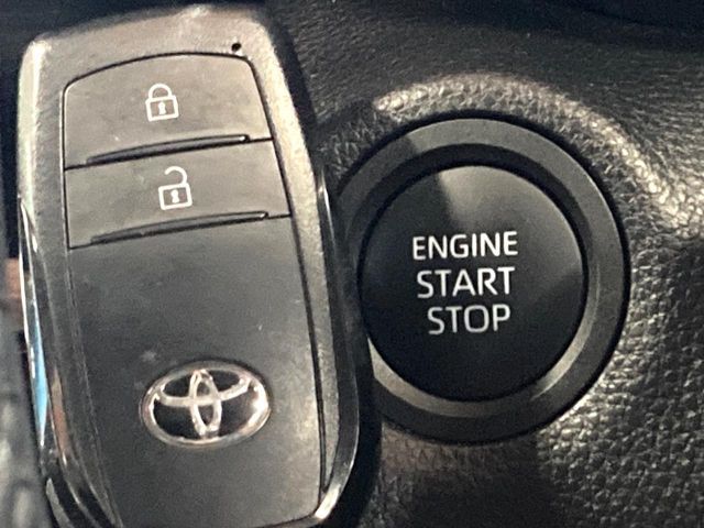 TOYOTA YARIS CROSS 2025