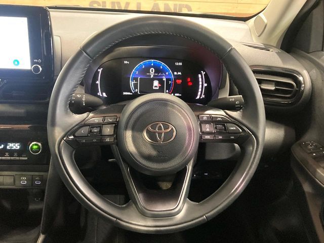 TOYOTA YARIS CROSS 2025