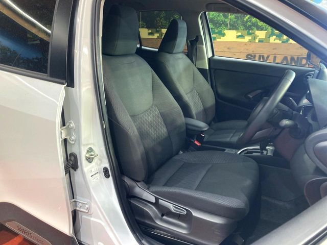 TOYOTA YARIS CROSS 2025