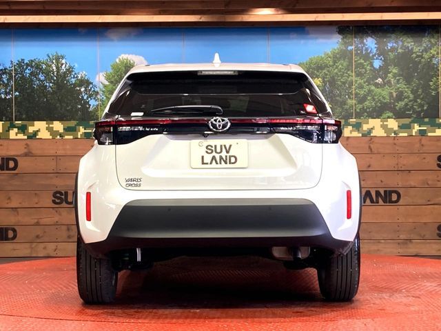 TOYOTA YARIS CROSS 2025