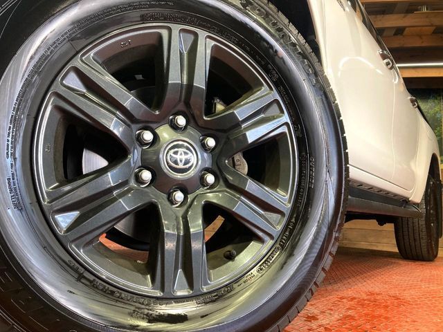 TOYOTA HILUX 4WD 2021