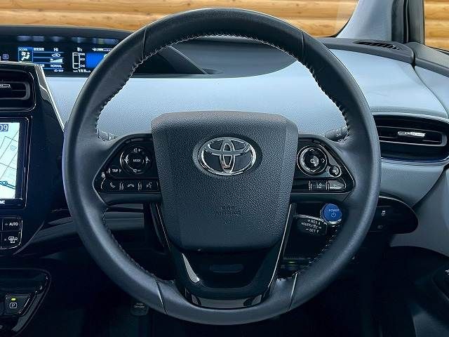 TOYOTA PRIUS 2019