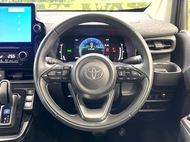 TOYOTA SIENTA HYBRID 2022